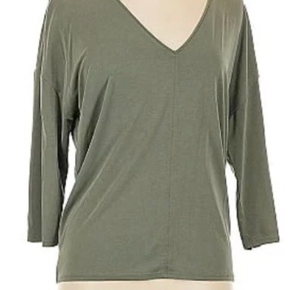 White House Black Market Sage 3/4 Sleeve V-Neck Top